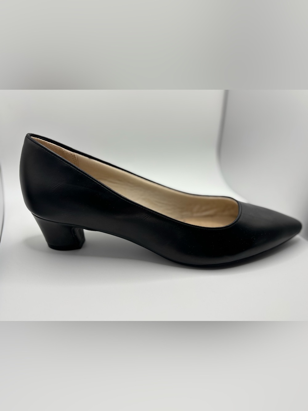 LifeStride Women’s Minx Black Pump Size 8M